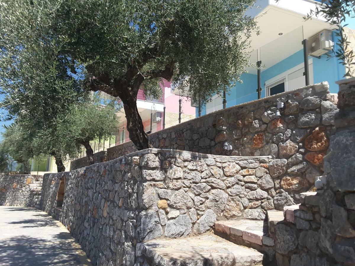 Shiraz Villas Kalamáta Eksteriør bilde